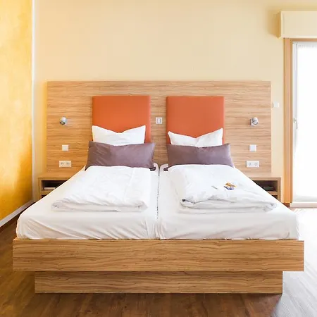 Zur Katz Guest house
